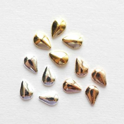 スタッズドロップ 約2.0×3.0mm 約25個入り