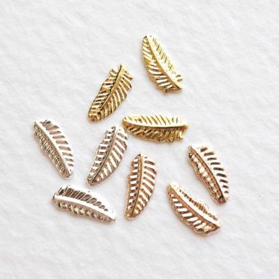 メタルパーツ フェザー 約2.5×6.0mm 約25個入り