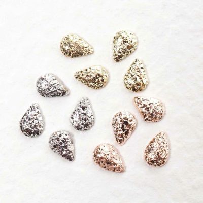 サンドスタッズドロップ 約3.0×2.0mm 約25個入り