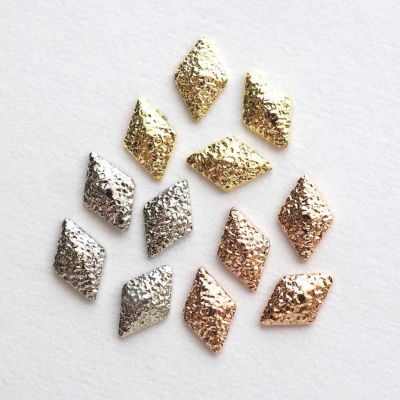 サンドスタッズダイヤ 約2.3×4.0mm 約25個入り