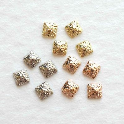 サンドスタッズスクエア 約2.0×2.0mm 約25個入り