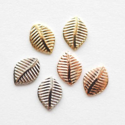 メタルパーツ リーフ 約3.4×4.7mm 約25個入り