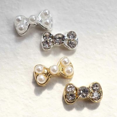 【在庫限り】ビジュー リボン ストーン＆パール カーブ付き 約6.6×3.8mm 3個入り