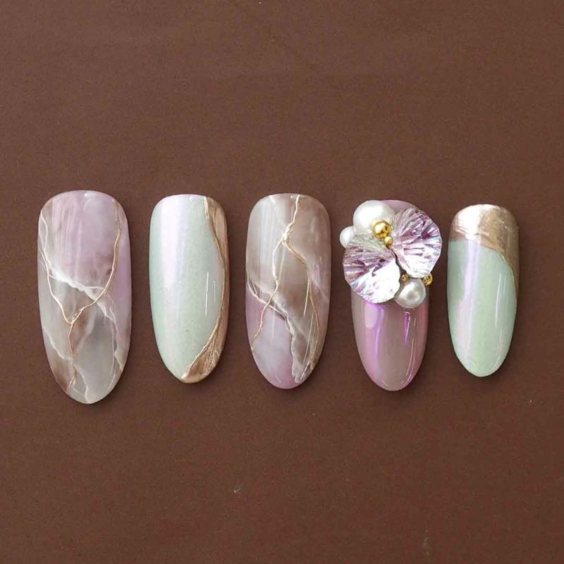 デザイン ガラスラインストーン Vカット 約8.0mm 3個入り | BLAZE