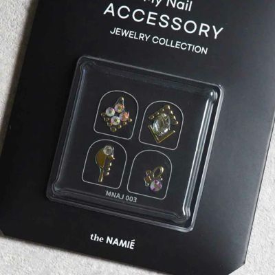 3Dビジューシール　デザイン　the NAMIE